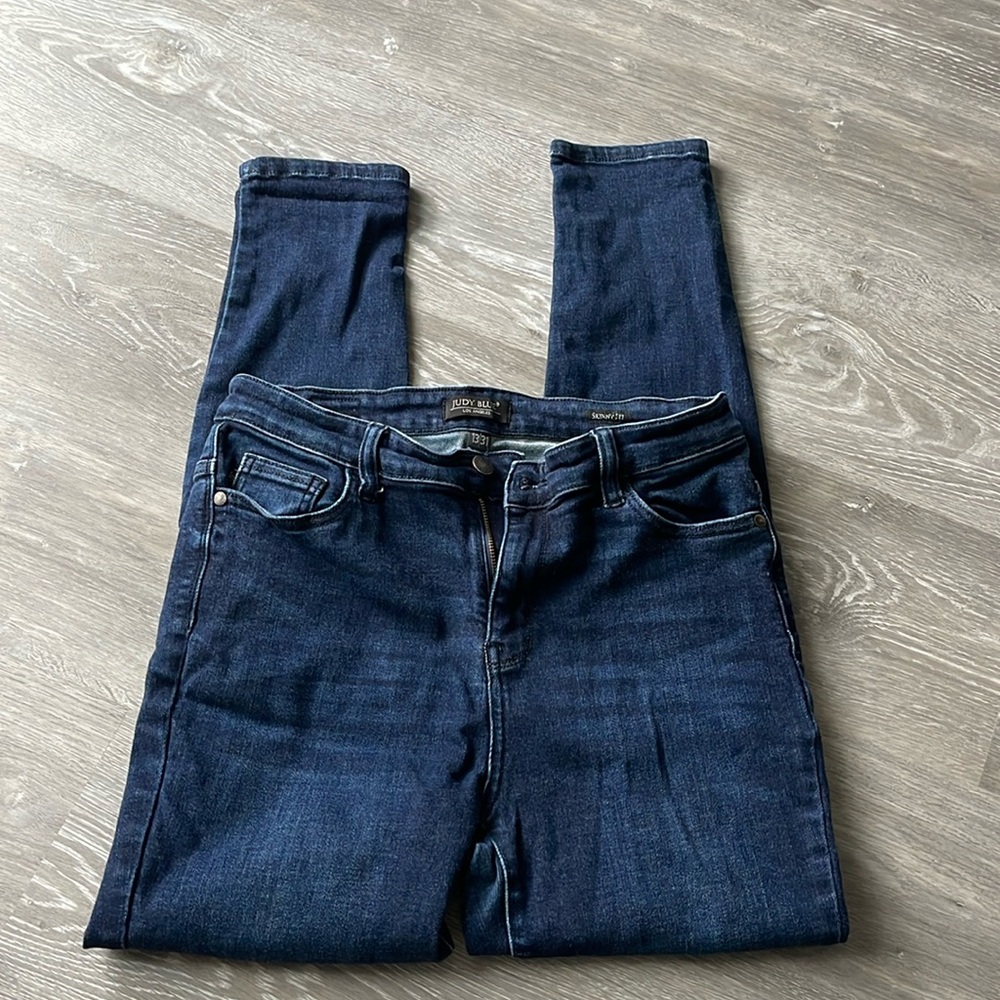 Judy blue size 13 dark blue jeans.